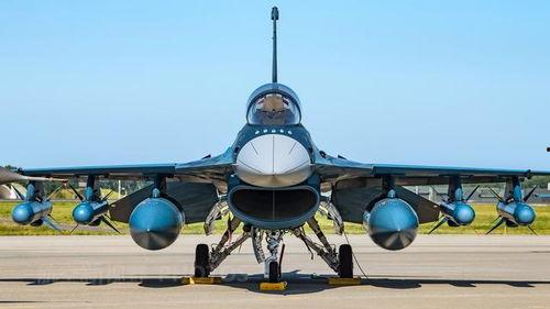 国产飞机掉链子视频播放,视频揭秘故障瞬间